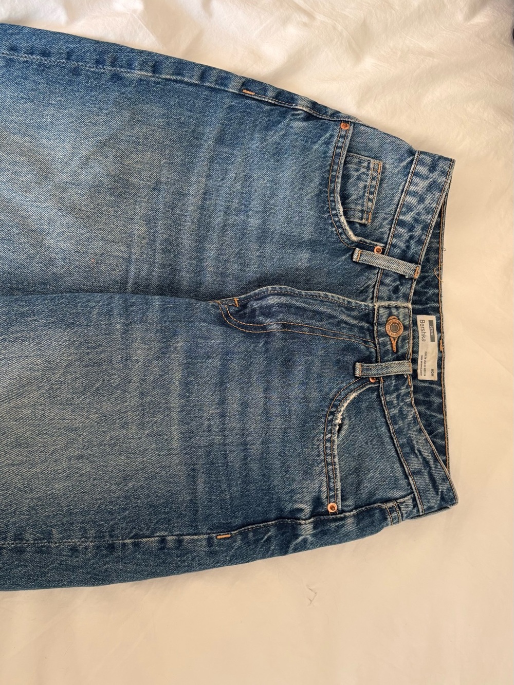 Classic mom cut Blue Jeans
